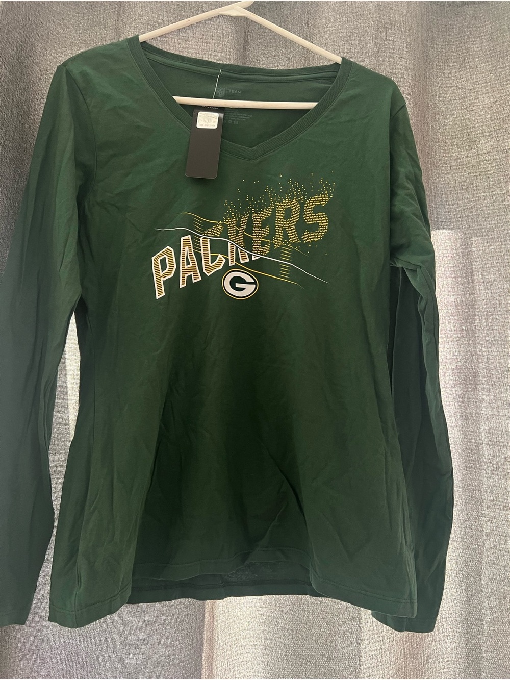 Women's Green V-Neck Long Sleeve Tee with Packers Logo